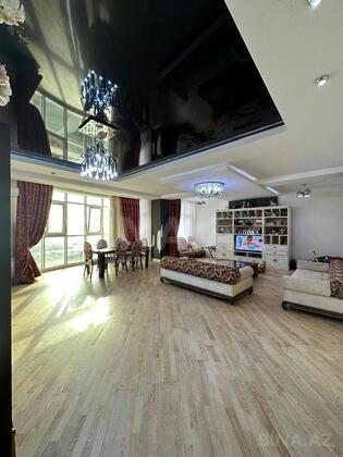 4 otaqlı Yeni tikili, 28 May m., Bakı