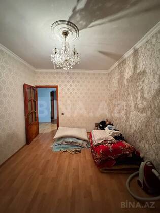 3 otaqlı Köhnə tikili, Azadlıq Prospekti m., Bakı