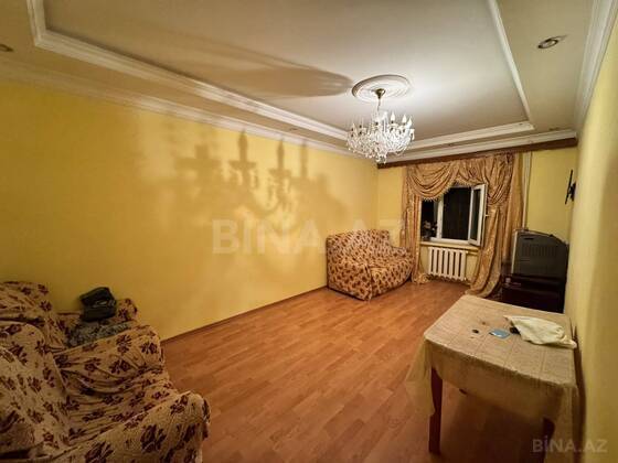 3 otaqlı Köhnə tikili, Azadlıq Prospekti m., Bakı