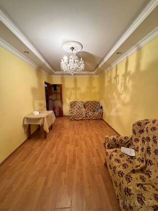 3 otaqlı Köhnə tikili, Azadlıq Prospekti m., Bakı