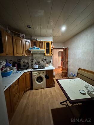 3 otaqlı Köhnə tikili, Azadlıq Prospekti m., Bakı