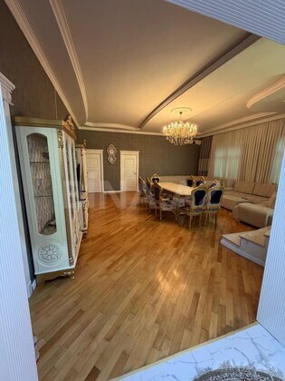 7 otaqlı Həyət evi/Bağ evi, Savalan q., Bakı