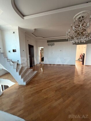 7 otaqlı Həyət evi/Bağ evi, Savalan q., Bakı