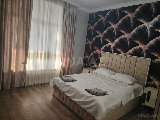 8 otaqlı Həyət evi/Bağ evi, Qəbələ