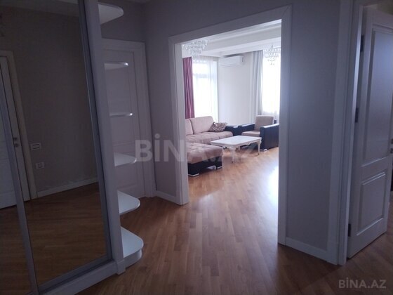 3 otaqlı Yeni tikili, İnşaatçılar m., Bakı
