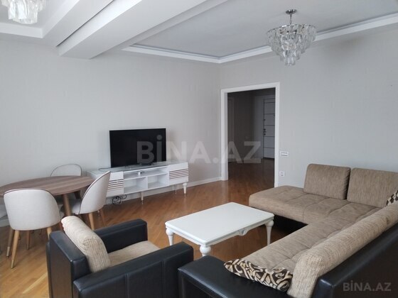 3 otaqlı Yeni tikili, İnşaatçılar m., Bakı