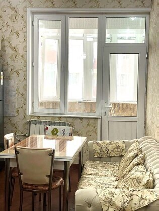 3 otaqlı Yeni tikili, Neftçilər m., Bakı