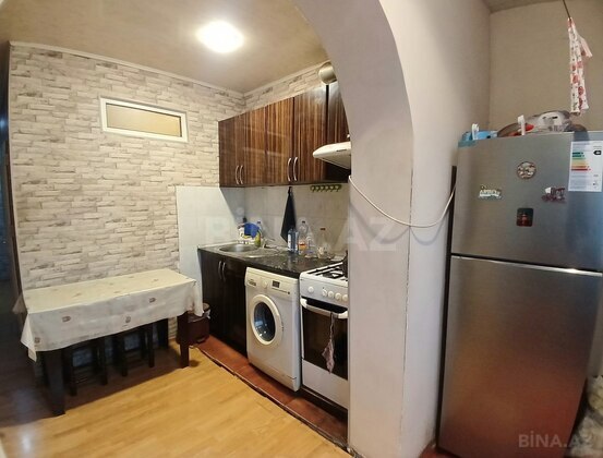 3 otaqlı Köhnə tikili, Xalqlar Dostluğu m., Bakı