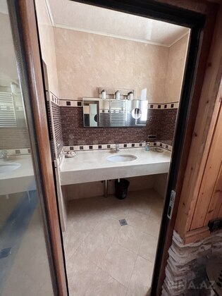 8 otaqlı Həyət evi/Bağ evi, Sahil q., Bakı