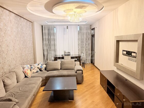2 otaqlı Yeni tikili, Qara Qarayev m., Bakı