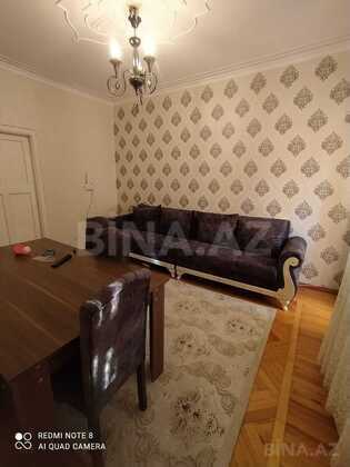 2 otaqlı Köhnə tikili, Memar Əcəmi m., Bakı