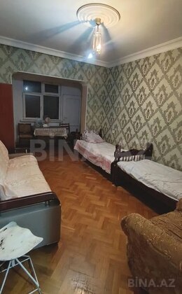 3 otaqlı Köhnə tikili, Nəsimi m., Bakı