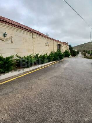 4 otaqlı Həyət evi/Bağ evi, Novxanı q., Bakı