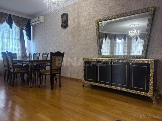 3 otaqlı Yeni tikili, 8 Noyabr m., Bakı