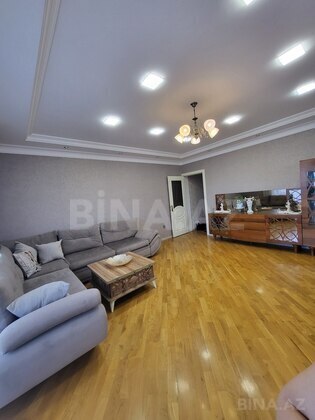 3 otaqlı Yeni tikili, 8 Noyabr m., Bakı
