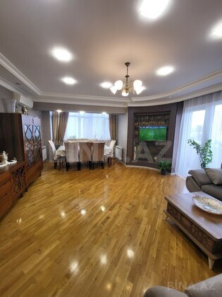 3 otaqlı Yeni tikili, 8 Noyabr m., Bakı
