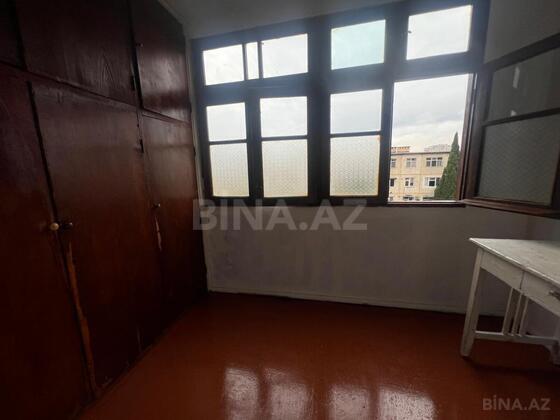 2 otaqlı Köhnə tikili, Neftçilər m., Bakı