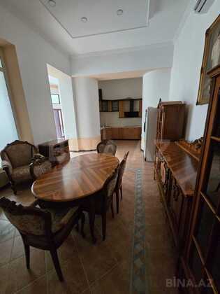 6 otaqlı Köhnə tikili, Sahil m., Bakı