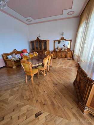 6 otaqlı Köhnə tikili, Sahil m., Bakı