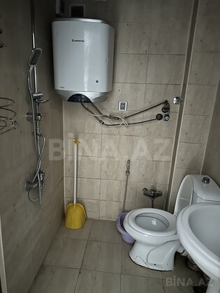 2 otaqlı Köhnə tikili, Elmlər Akademiyası m., Bakı
