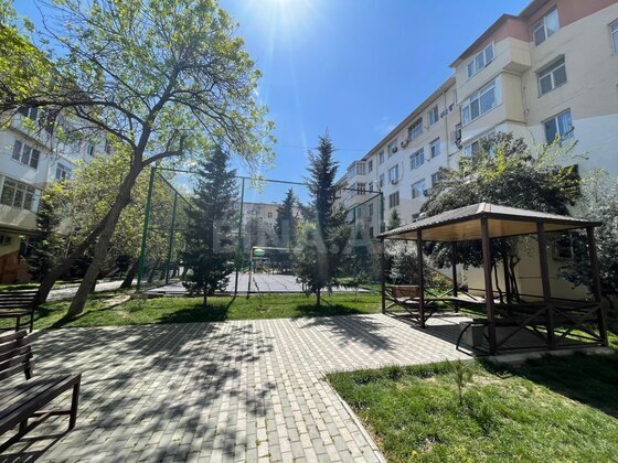 2 otaqlı Köhnə tikili, 20 Yanvar m., Bakı