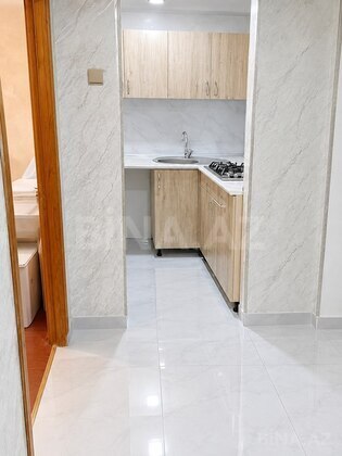 2 otaqlı Köhnə tikili, 8-ci mikrorayon q., Bakı