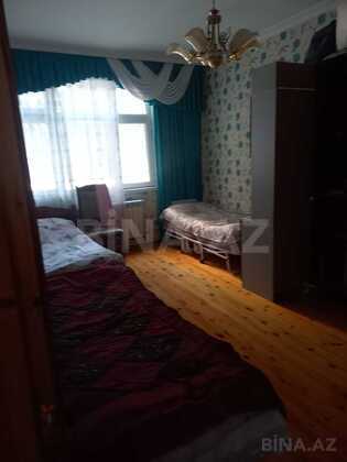 3 otaqlı Köhnə tikili, Memar Əcəmi m., Bakı