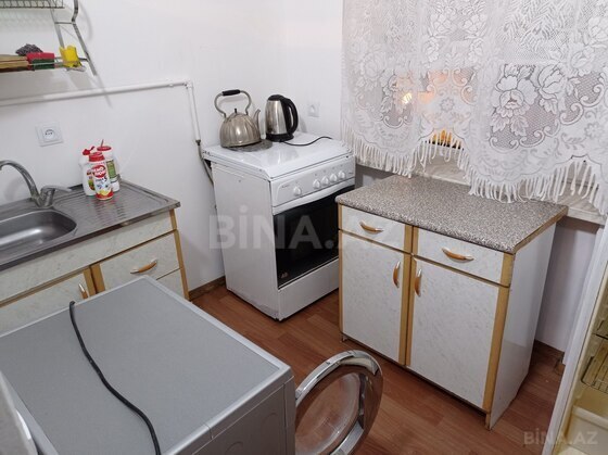 1 otaqlı Köhnə tikili, Şah İsmayıl Xətai m., Bakı
