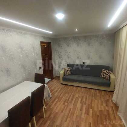 2 otaqlı Köhnə tikili, İnşaatçılar m., Bakı