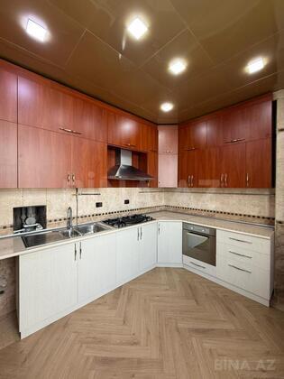 3 otaqlı Yeni tikili, 8 Noyabr m., Bakı