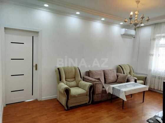2 otaqlı Köhnə tikili, İnşaatçılar m., Bakı