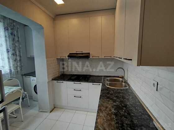 2 otaqlı Köhnə tikili, İnşaatçılar m., Bakı