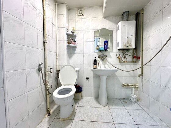 2 otaqlı Köhnə tikili, Neftçilər m., Bakı