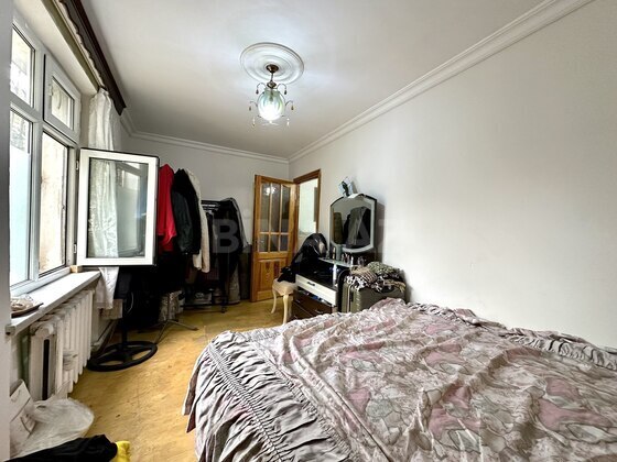 2 otaqlı Köhnə tikili, Neftçilər m., Bakı