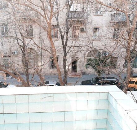 4 otaqlı Köhnə tikili, Nəsimi r., Bakı