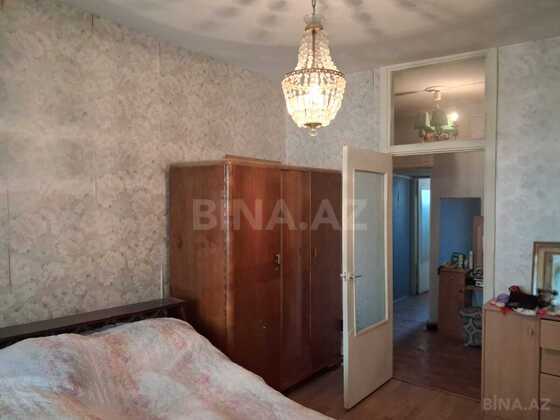 2 otaqlı Köhnə tikili, Qara Qarayev m., Bakı