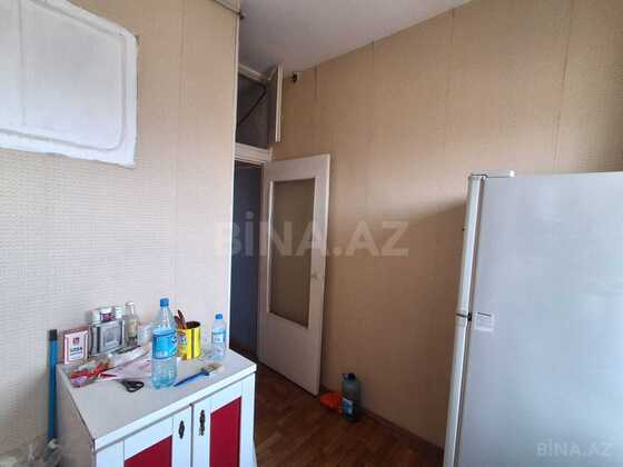 2 otaqlı Köhnə tikili, Qara Qarayev m., Bakı
