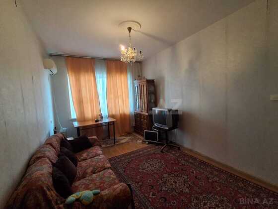 2 otaqlı Köhnə tikili, Qara Qarayev m., Bakı