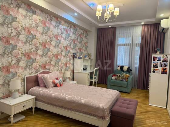 3 otaqlı Yeni tikili, Şah İsmayıl Xətai m., Bakı