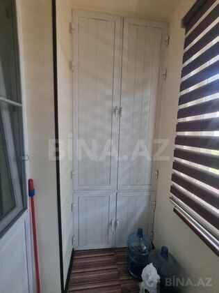 3 otaqlı Köhnə tikili, Şah İsmayıl Xətai m., Bakı