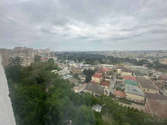 4 otaqlı Köhnə tikili, Neftçilər m., Bakı