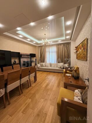 4 otaqlı Yeni tikili, Şah İsmayıl Xətai m., Bakı
