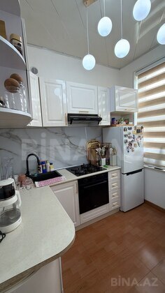 2 otaqlı Köhnə tikili, Bakıxanov q., Bakı
