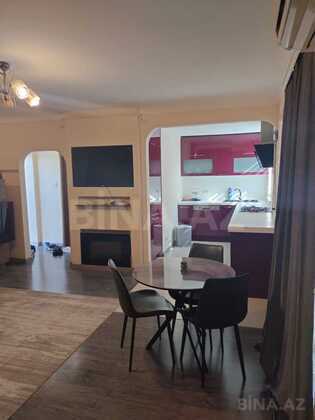 2 otaqlı Köhnə tikili, Sahil m., Bakı