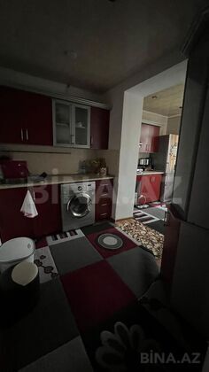 3 otaqlı Köhnə tikili, Neftçilər m., Bakı