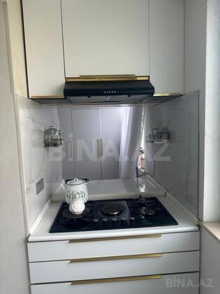 4 otaqlı Köhnə tikili, İnşaatçılar m., Bakı