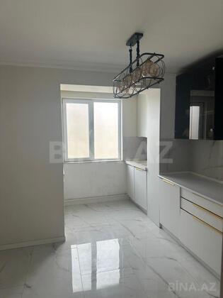 4 otaqlı Köhnə tikili, İnşaatçılar m., Bakı