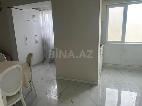 4 otaqlı Köhnə tikili, İnşaatçılar m., Bakı