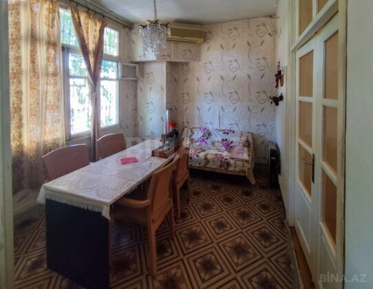 5 otaqlı Köhnə tikili, Elmlər Akademiyası m., Bakı