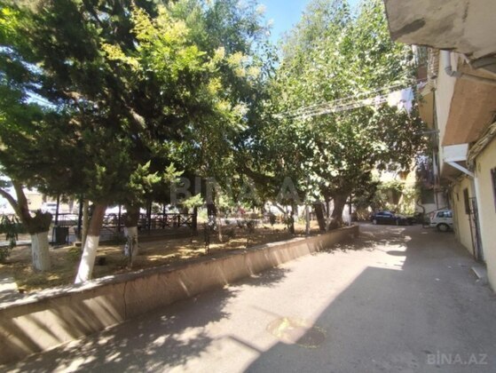 5 otaqlı Köhnə tikili, Elmlər Akademiyası m., Bakı